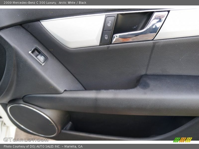 Arctic White / Black 2009 Mercedes-Benz C 300 Luxury
