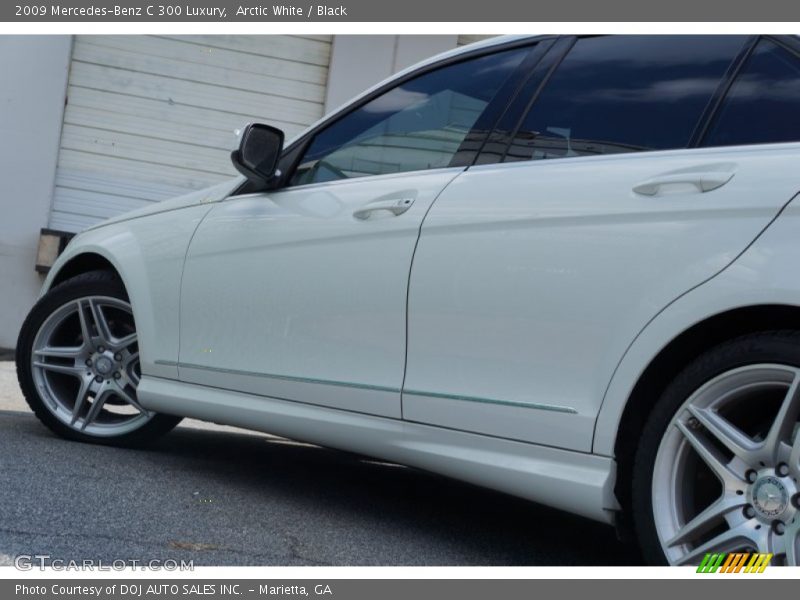 Arctic White / Black 2009 Mercedes-Benz C 300 Luxury