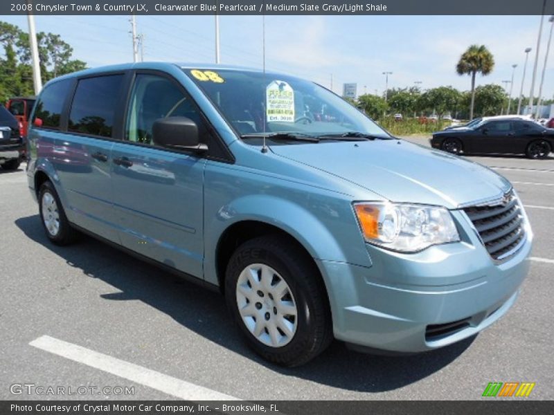 Front 3/4 View of 2008 Town & Country LX