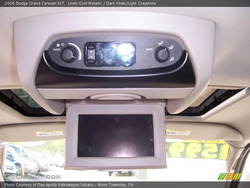 Linen Gold Metallic / Dark Khaki/Light Graystone 2006 Dodge Grand Caravan SXT