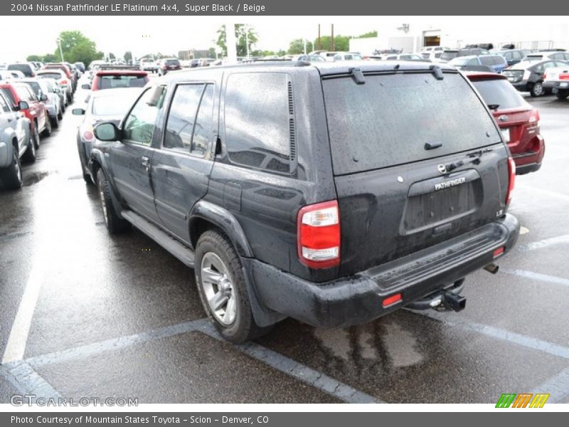 Super Black / Beige 2004 Nissan Pathfinder LE Platinum 4x4
