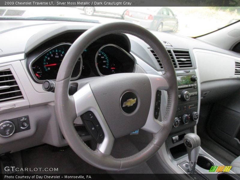 Silver Moss Metallic / Dark Gray/Light Gray 2009 Chevrolet Traverse LT