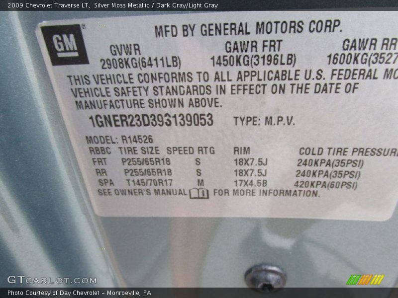Silver Moss Metallic / Dark Gray/Light Gray 2009 Chevrolet Traverse LT
