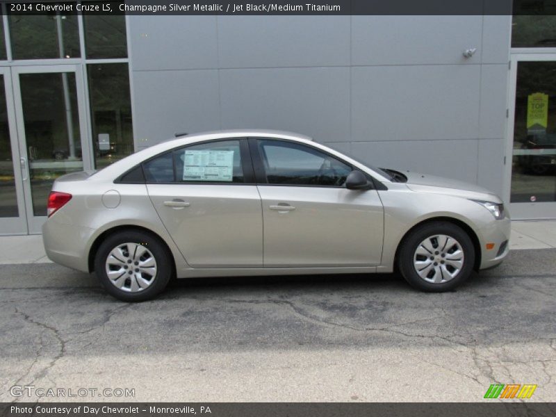 Champagne Silver Metallic / Jet Black/Medium Titanium 2014 Chevrolet Cruze LS