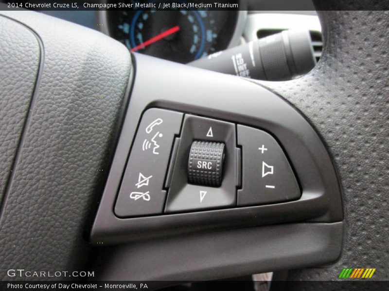 Champagne Silver Metallic / Jet Black/Medium Titanium 2014 Chevrolet Cruze LS