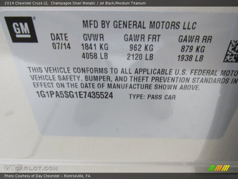 Champagne Silver Metallic / Jet Black/Medium Titanium 2014 Chevrolet Cruze LS