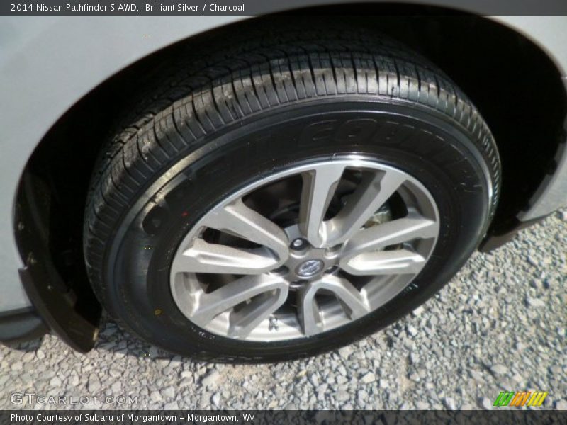 Brilliant Silver / Charcoal 2014 Nissan Pathfinder S AWD
