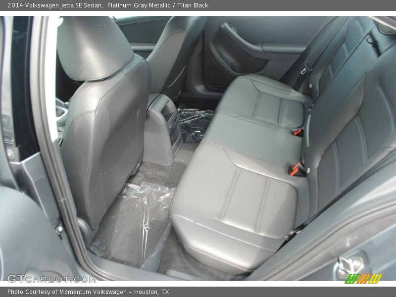 Platinum Gray Metallic / Titan Black 2014 Volkswagen Jetta SE Sedan