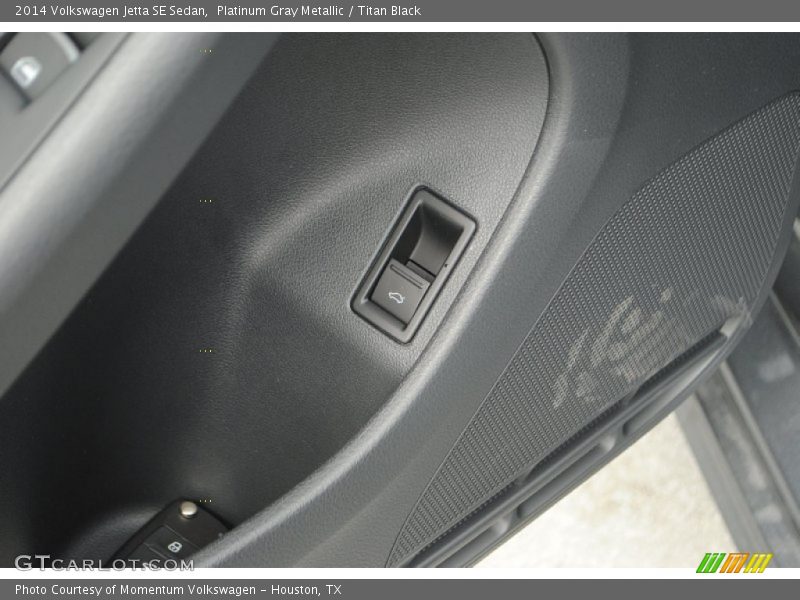 Platinum Gray Metallic / Titan Black 2014 Volkswagen Jetta SE Sedan