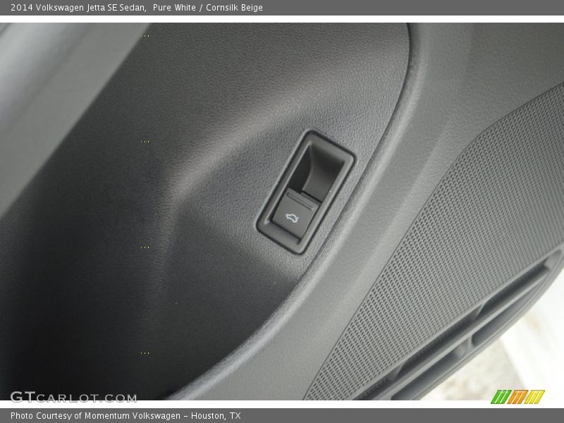 Pure White / Cornsilk Beige 2014 Volkswagen Jetta SE Sedan