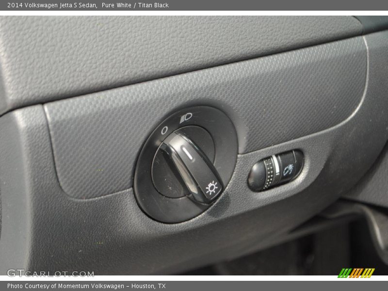 Pure White / Titan Black 2014 Volkswagen Jetta S Sedan