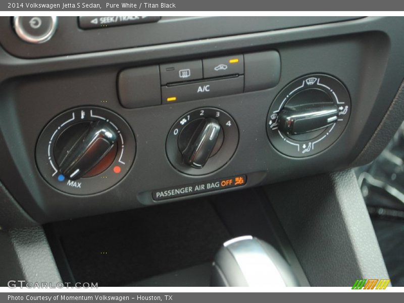 Pure White / Titan Black 2014 Volkswagen Jetta S Sedan