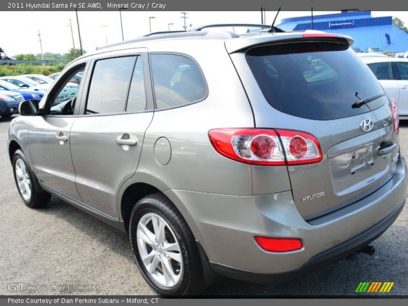 Mineral Gray / Gray 2011 Hyundai Santa Fe SE AWD