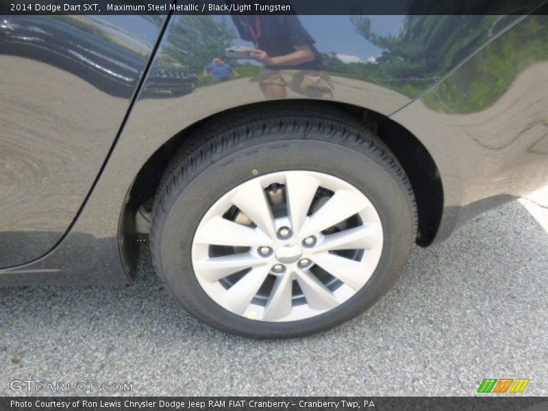 Maximum Steel Metallic / Black/Light Tungsten 2014 Dodge Dart SXT