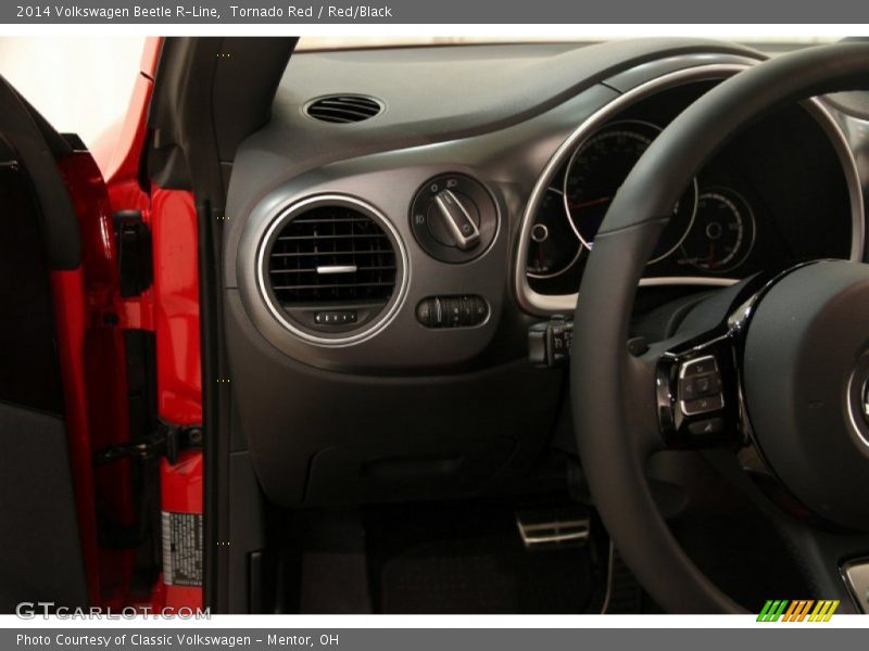 Controls of 2014 Beetle R-Line