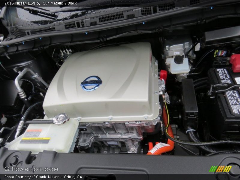 Gun Metallic / Black 2015 Nissan LEAF S