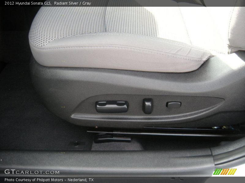 Radiant Silver / Gray 2012 Hyundai Sonata GLS