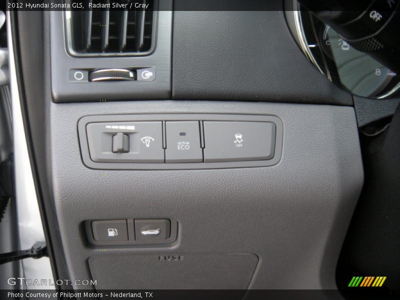 Radiant Silver / Gray 2012 Hyundai Sonata GLS