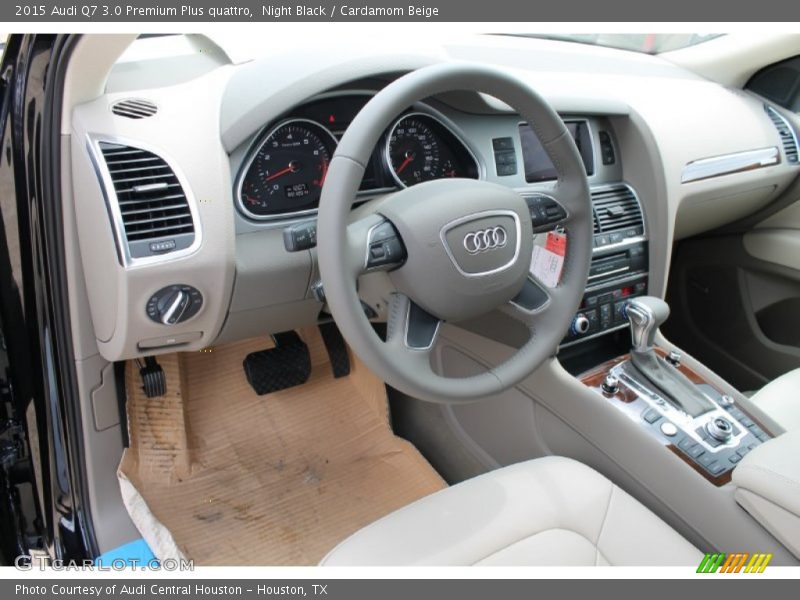 Night Black / Cardamom Beige 2015 Audi Q7 3.0 Premium Plus quattro