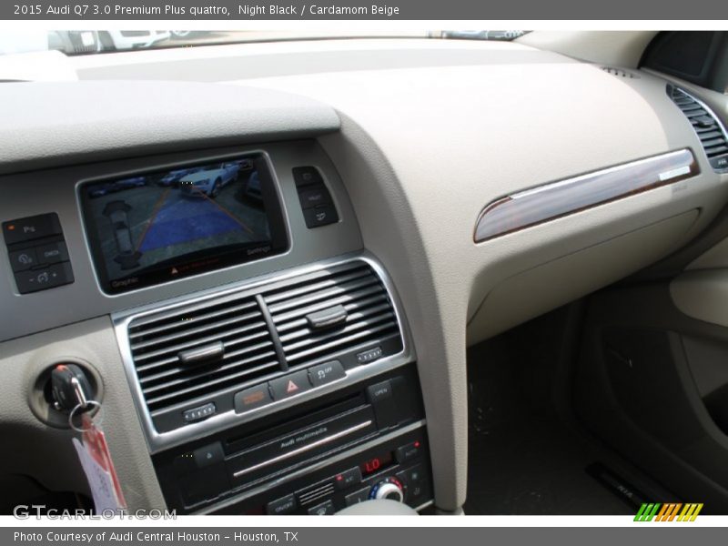 Night Black / Cardamom Beige 2015 Audi Q7 3.0 Premium Plus quattro