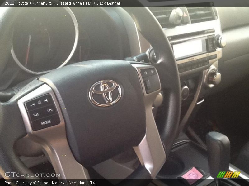 Blizzard White Pearl / Black Leather 2012 Toyota 4Runner SR5