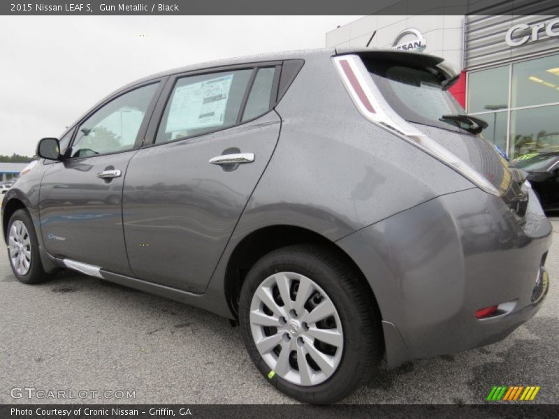 Gun Metallic / Black 2015 Nissan LEAF S