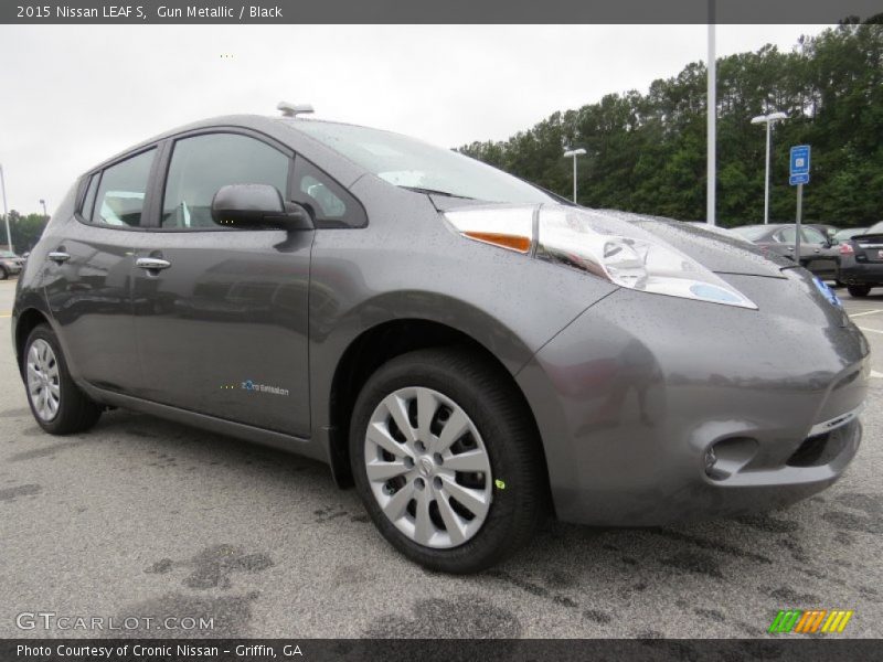Gun Metallic / Black 2015 Nissan LEAF S