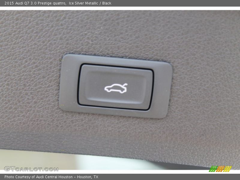 Ice Silver Metallic / Black 2015 Audi Q7 3.0 Prestige quattro