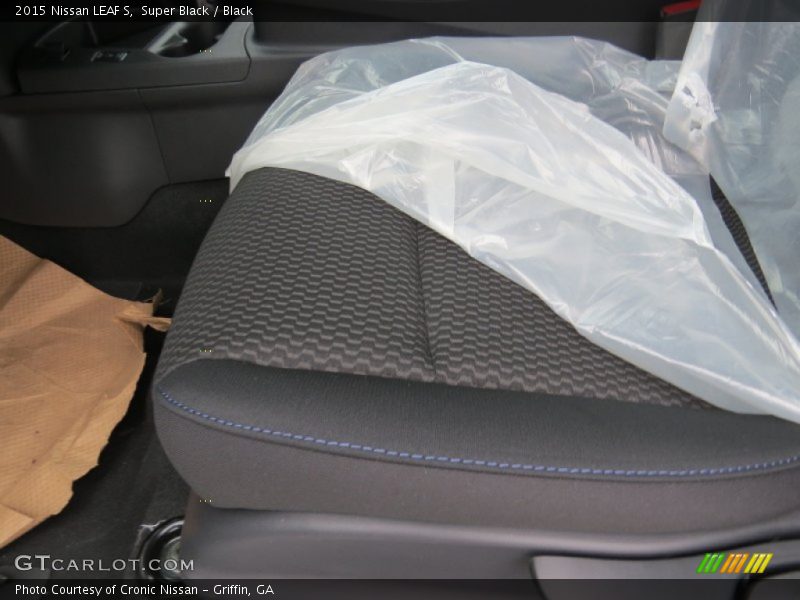 Super Black / Black 2015 Nissan LEAF S