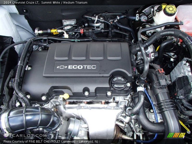 Summit White / Medium Titanium 2014 Chevrolet Cruze LT