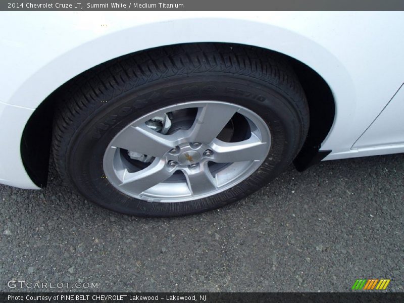 Summit White / Medium Titanium 2014 Chevrolet Cruze LT