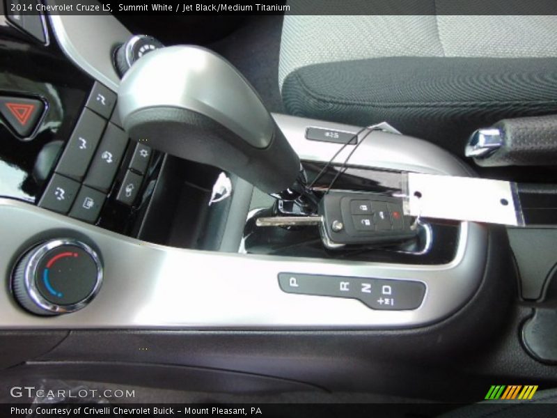 Summit White / Jet Black/Medium Titanium 2014 Chevrolet Cruze LS
