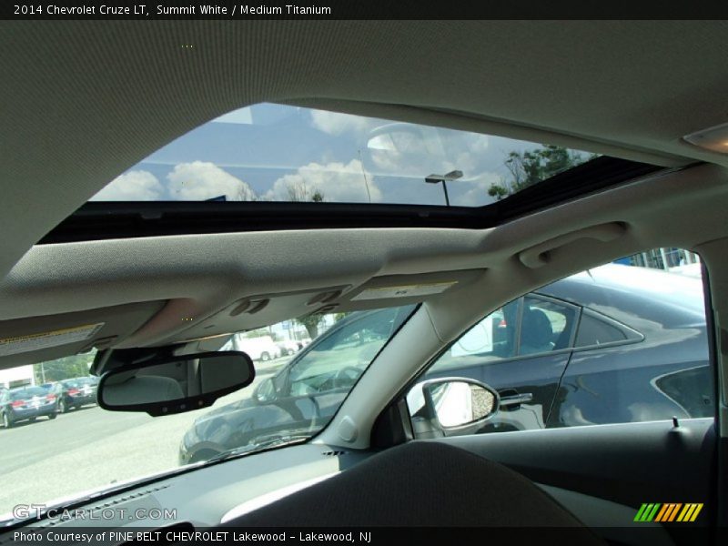 Summit White / Medium Titanium 2014 Chevrolet Cruze LT