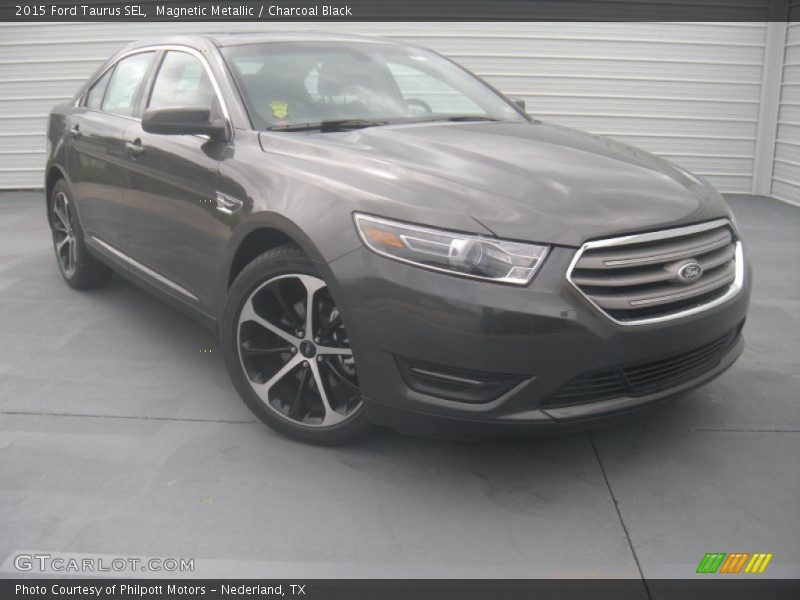 Magnetic Metallic / Charcoal Black 2015 Ford Taurus SEL