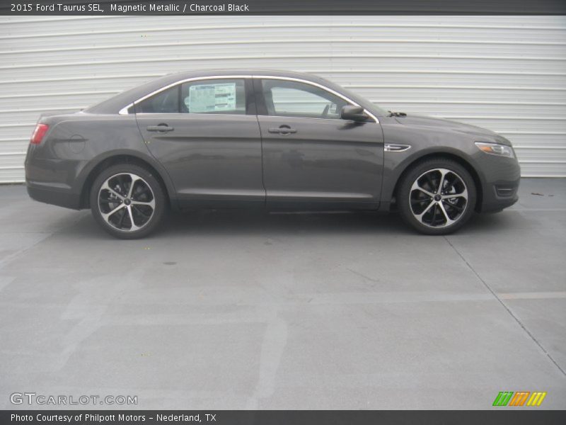 Magnetic Metallic / Charcoal Black 2015 Ford Taurus SEL