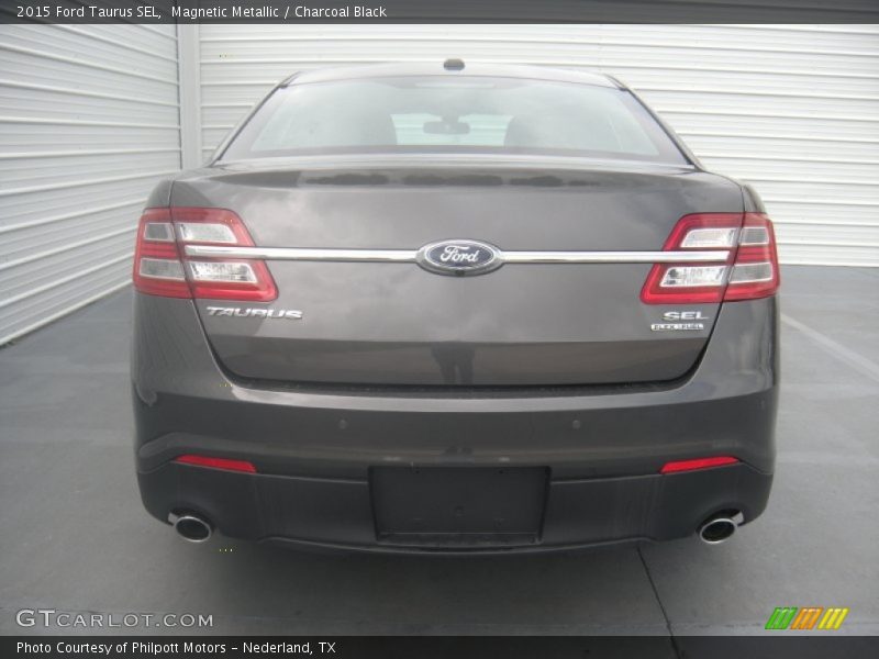 Magnetic Metallic / Charcoal Black 2015 Ford Taurus SEL