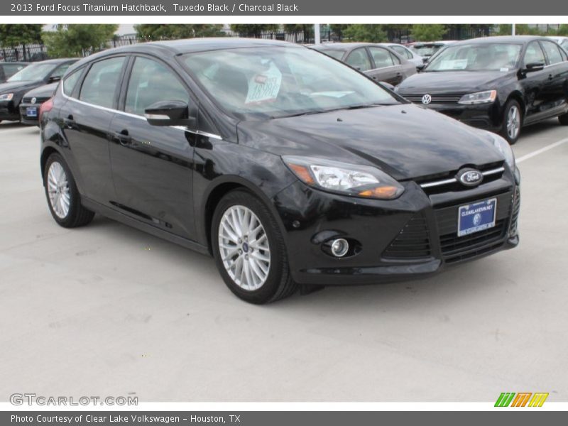 Tuxedo Black / Charcoal Black 2013 Ford Focus Titanium Hatchback