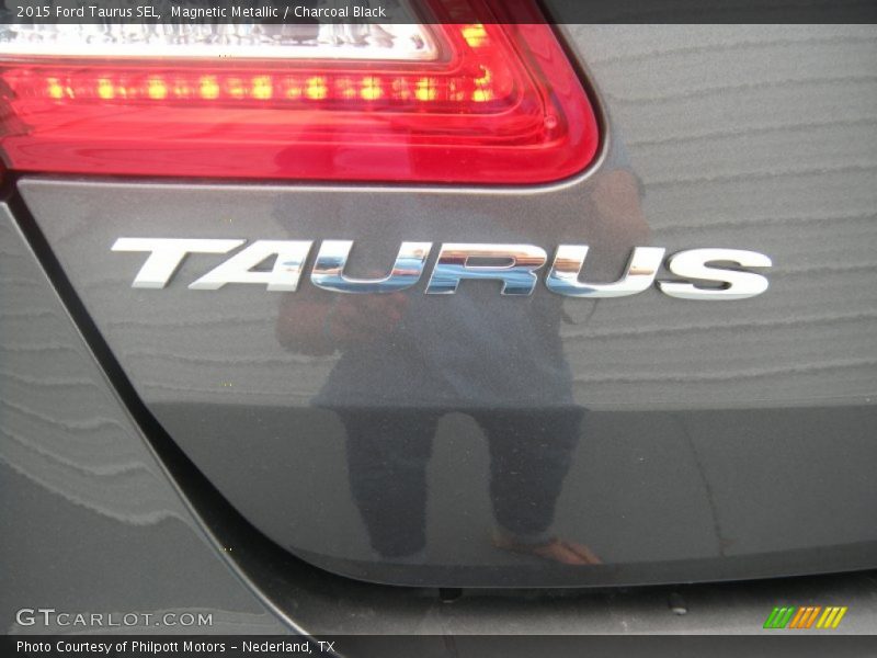 Magnetic Metallic / Charcoal Black 2015 Ford Taurus SEL