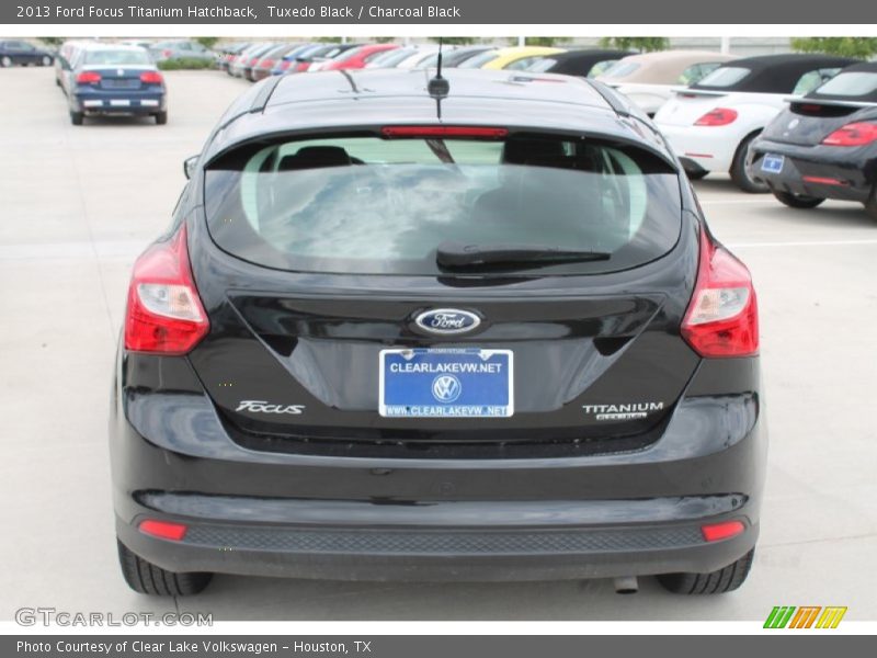 Tuxedo Black / Charcoal Black 2013 Ford Focus Titanium Hatchback