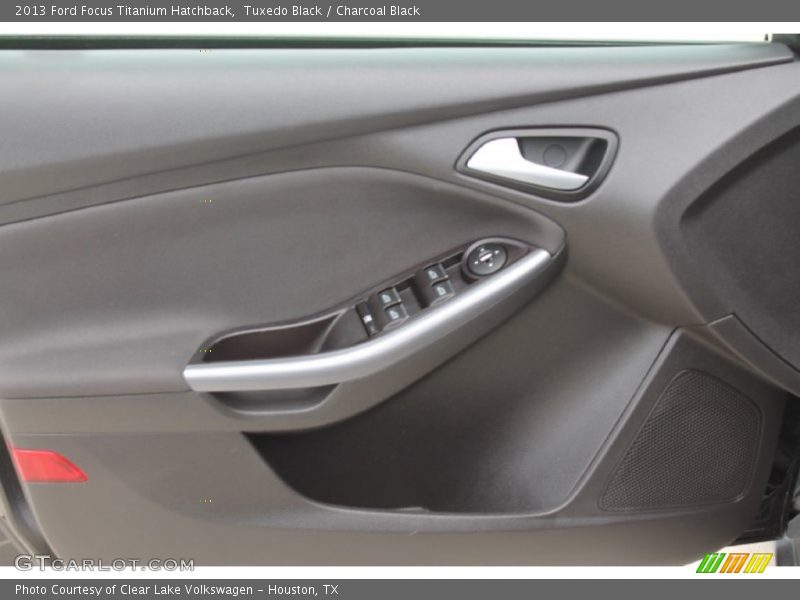 Tuxedo Black / Charcoal Black 2013 Ford Focus Titanium Hatchback
