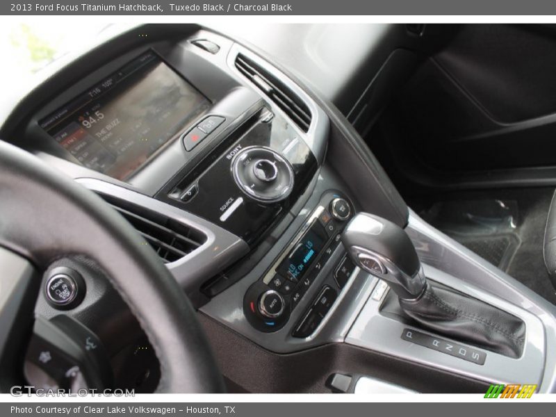 Tuxedo Black / Charcoal Black 2013 Ford Focus Titanium Hatchback