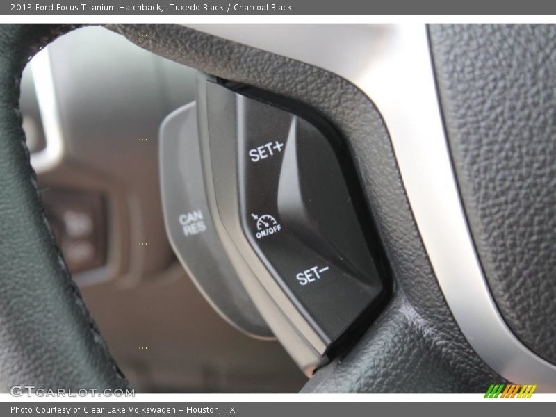 Tuxedo Black / Charcoal Black 2013 Ford Focus Titanium Hatchback