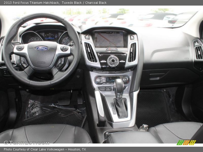 Tuxedo Black / Charcoal Black 2013 Ford Focus Titanium Hatchback