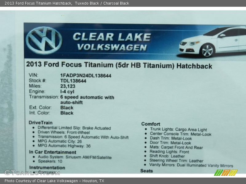 Tuxedo Black / Charcoal Black 2013 Ford Focus Titanium Hatchback