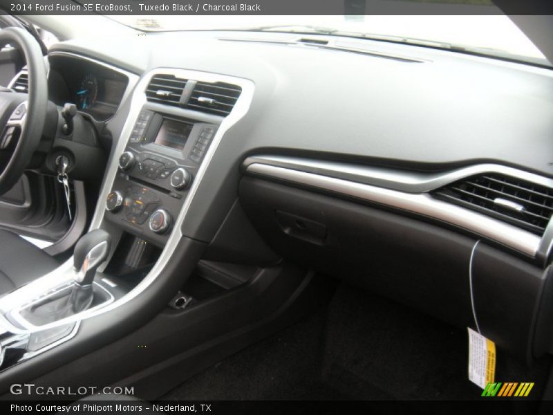 Tuxedo Black / Charcoal Black 2014 Ford Fusion SE EcoBoost