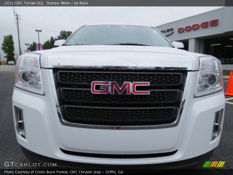Olympic White / Jet Black 2011 GMC Terrain SLE