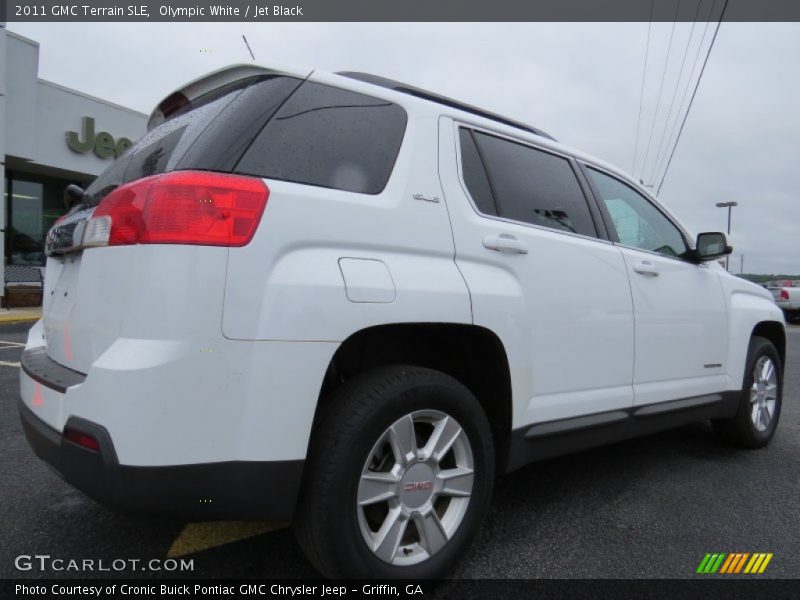 Olympic White / Jet Black 2011 GMC Terrain SLE