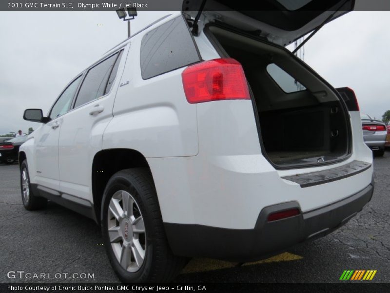Olympic White / Jet Black 2011 GMC Terrain SLE