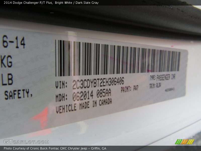 Bright White / Dark Slate Gray 2014 Dodge Challenger R/T Plus