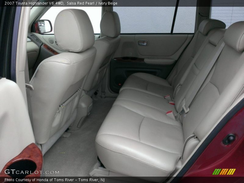Salsa Red Pearl / Ivory Beige 2007 Toyota Highlander V6 4WD